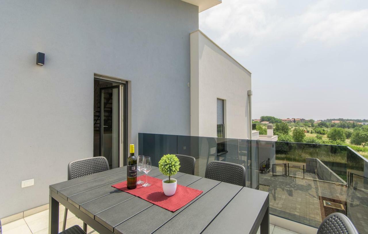 Apartment Lunne Novigrad Istria Εξωτερικό φωτογραφία