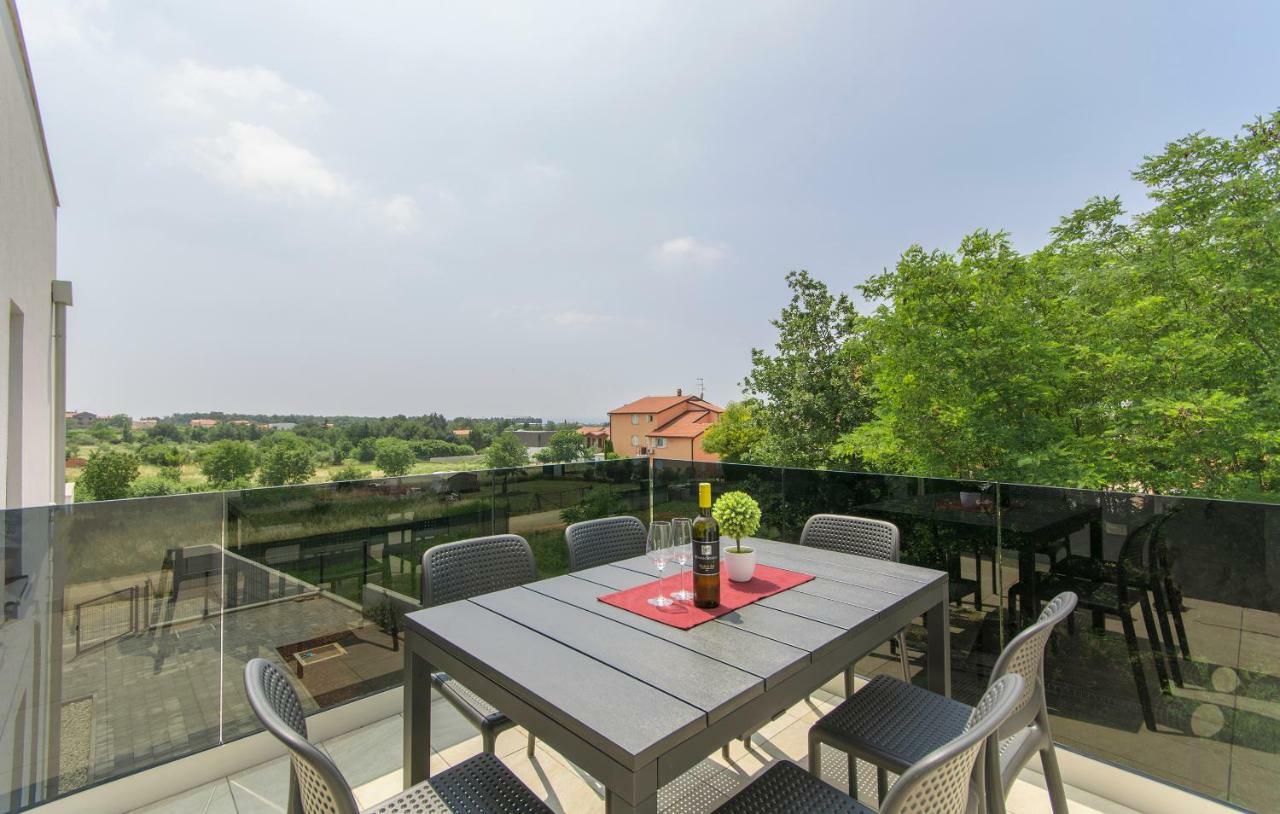 Apartment Lunne Novigrad Istria Εξωτερικό φωτογραφία